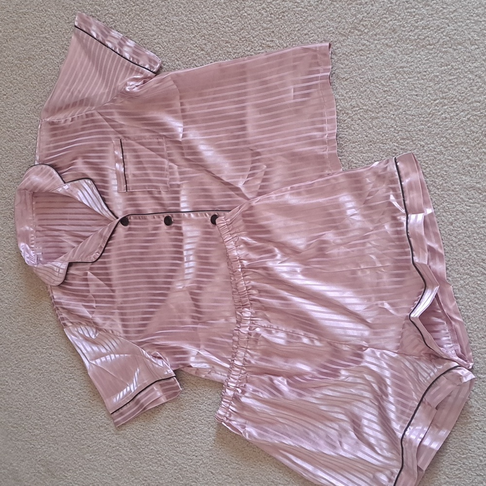 XLARGE LYANER PAJAMA LOUNGE SET - Picture 2 of 8